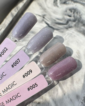 GRAPE   База светоотражающая  15мл  Base MAGIC   №09   Limited